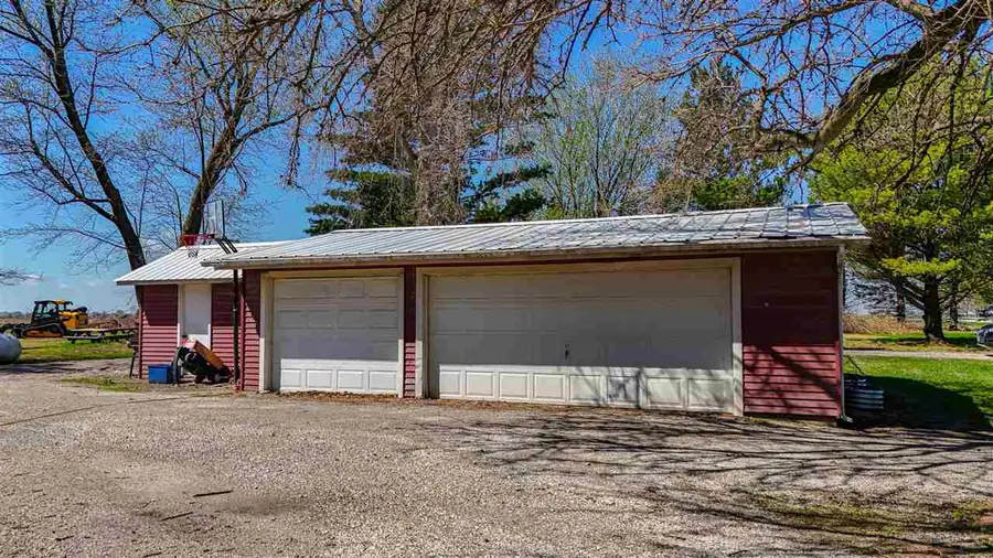 5419 420th Street SE, Iowa City, IA 52245 - #2