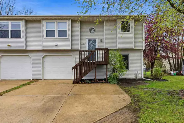 660 Molly Drive, North Liberty, IA 52317