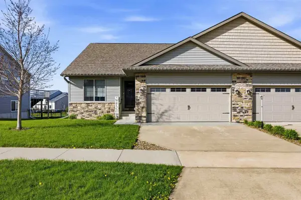 625 Fawn Ave, Tiffin, IA 52340