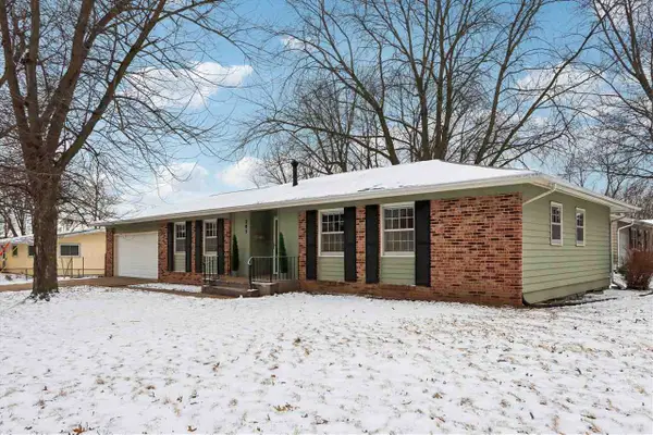 205 Dartmouth St, Iowa City, IA 52245