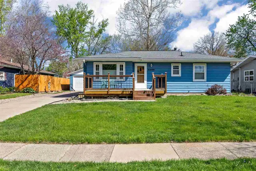 2406 Friendship St, Iowa City, IA 52245 - #2