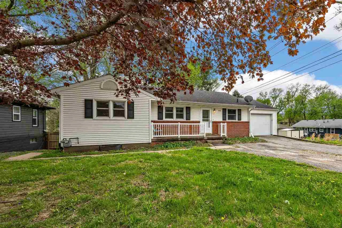 508 6th Street, Coralville, IA 52241 - #1