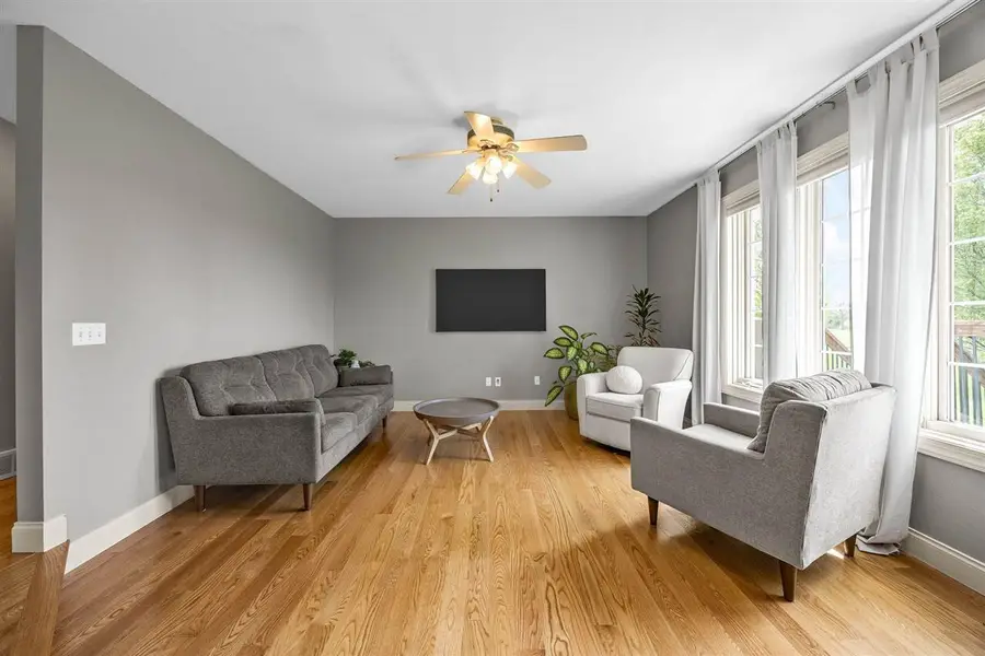 2823 120th St NE, Swisher, IA 52338 - #2