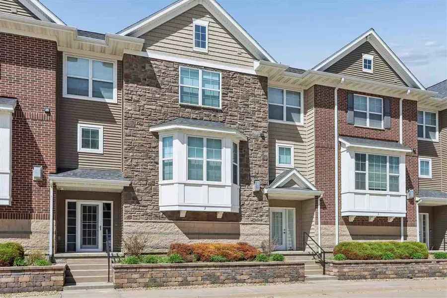 420 3rd Ave, Coralville, IA 52241 - #2