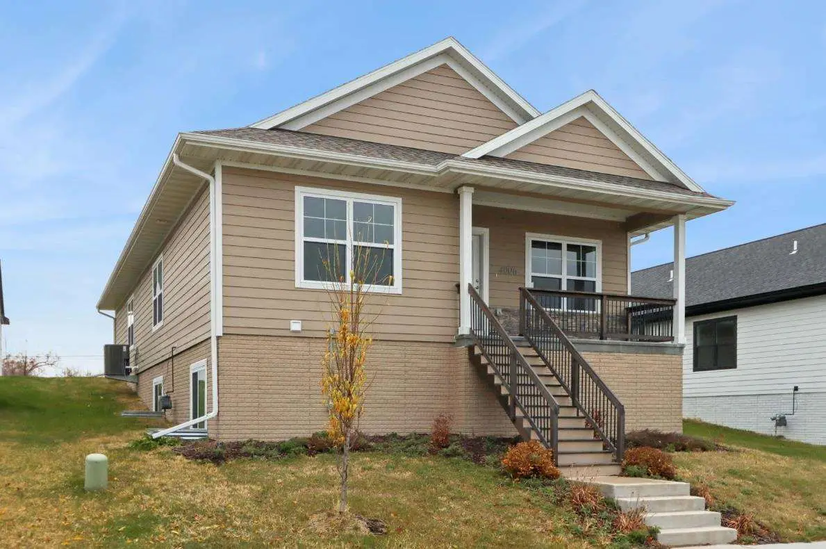 4006 Unbridled Ave, Iowa City, IA 52240 - #1