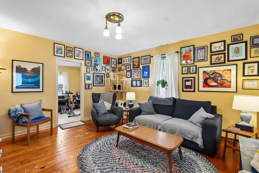 510 N Dodge, Iowa City, IA 52245 - #3