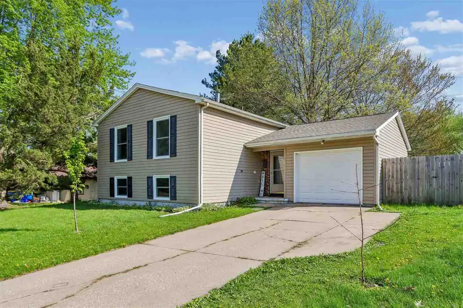 230 Heritage Dr, North Liberty, IA 52317 - #2