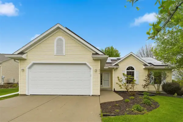 604 Redbird Run, Tiffin, IA 52340