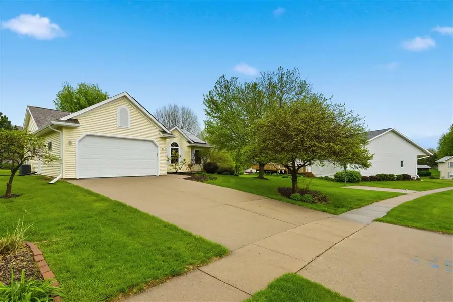 604 Redbird Run, Tiffin, IA 52340 - #2