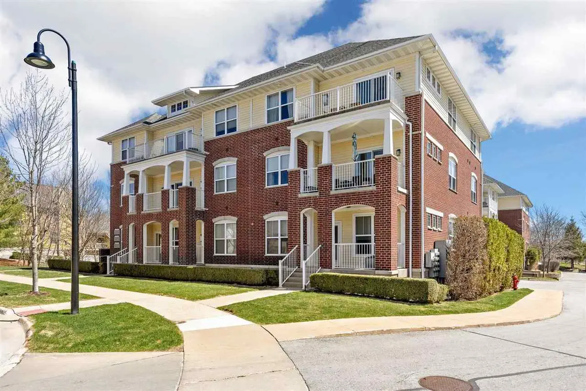 1136 Swisher St, Iowa City, IA 52245 - #1