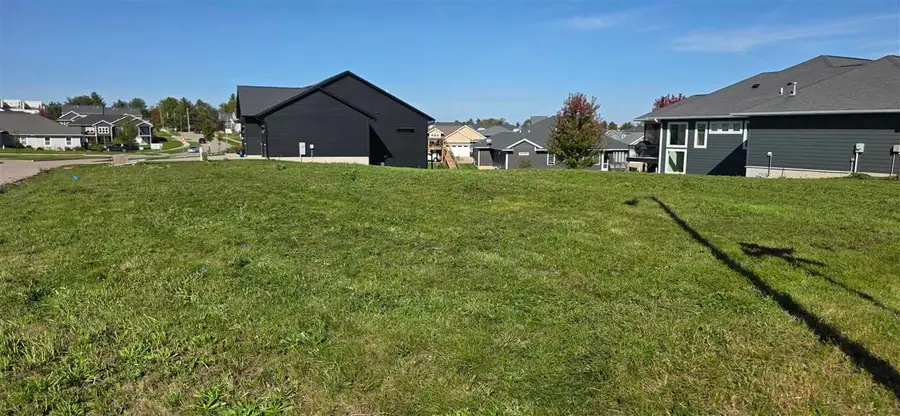 4102 Barbaro Ave., Iowa City, IA 52240 - #2