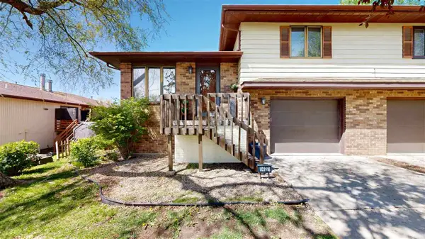 1427 Dolen Pl., Iowa City, IA 52246