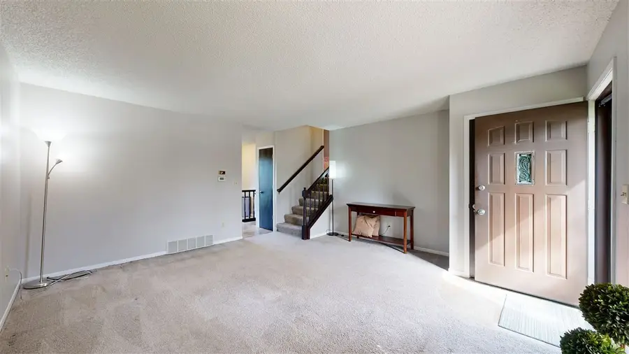 1427 Dolen Pl., Iowa City, IA 52246 - #3