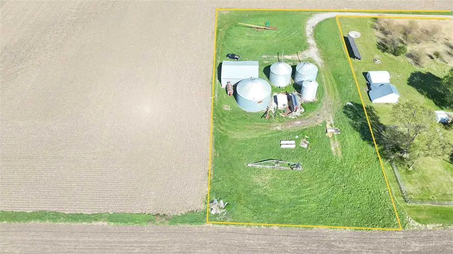 435 Buckeye Rd, West Liberty, IA 52776 - #2