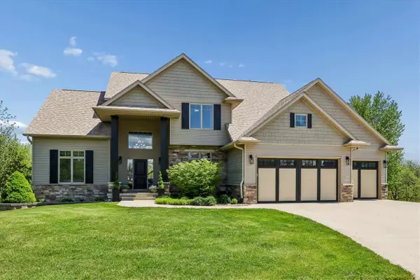 1490 Cypress Circle, North Liberty, IA 52317