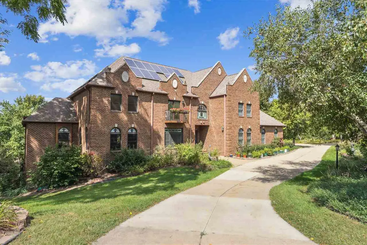 1 Acorn Ct, Iowa City, IA 52246 - #1