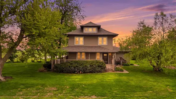 3271 V Avenue, Wellman, IA 52356