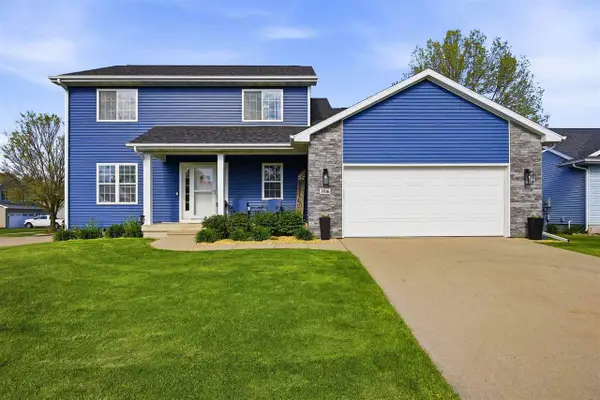 3516 Prairie Creek Rd SW, Cedar Rapids, IA 52404