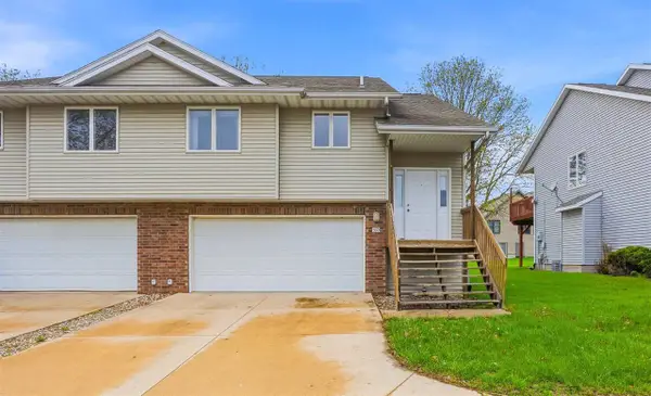 50 Shannon Dr, North Liberty, IA 52317