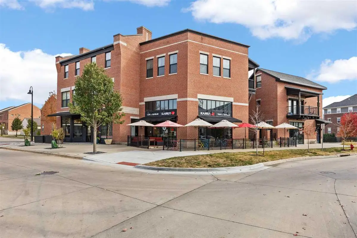 1010 Martin St, Iowa City, IA 52245 - #1