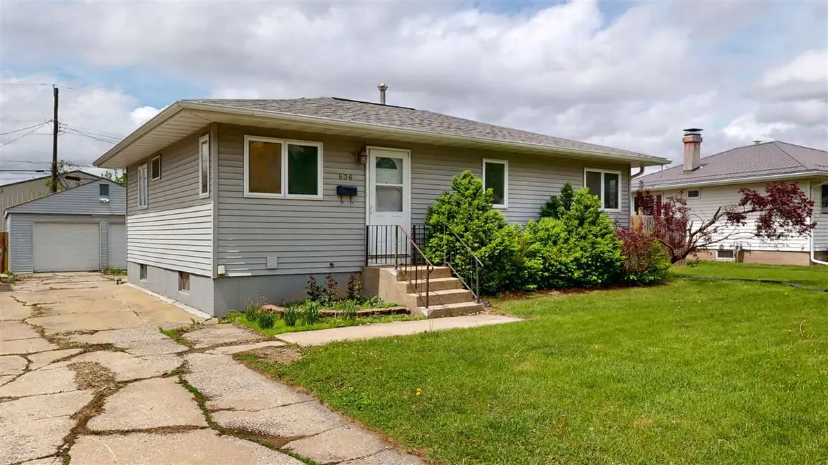 606 Keokuk Ct, Iowa City, IA 52240 - #1