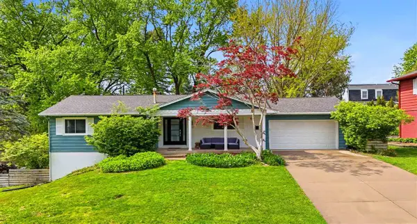 1612 Derwen Dr, Iowa City, IA 52246