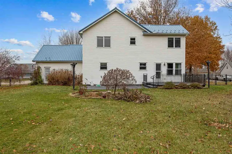 834 1st PL, Kalona, IA 52247 - #3