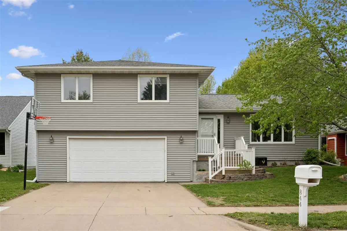 844 Pepper Dr., Iowa City, IA 52240 - #1