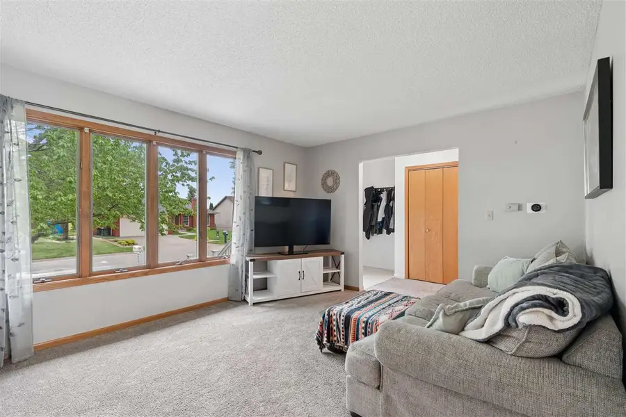 844 Pepper Dr., Iowa City, IA 52240 - #3