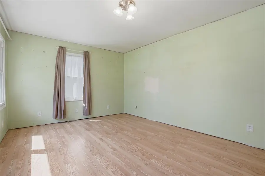 1317 Franklin St, Iowa City, IA 52240 - #3