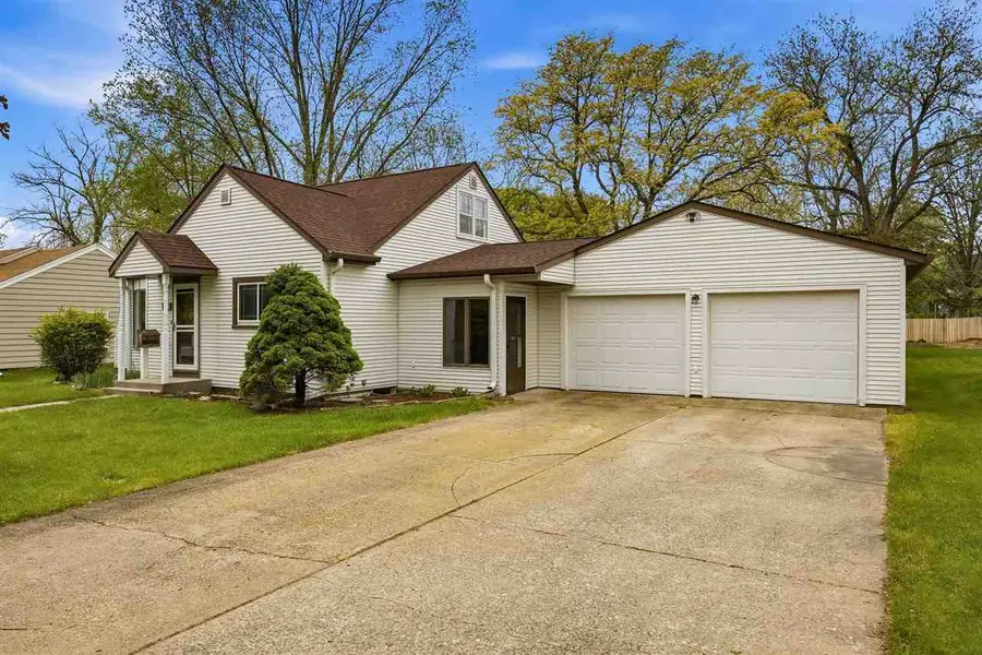 611 3rd Avenue, Iowa City, IA 52245 - #2