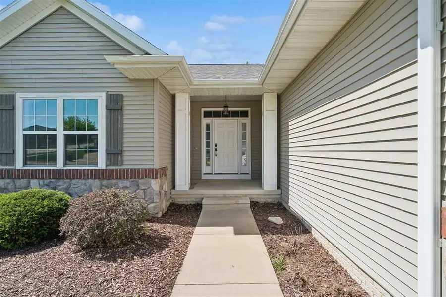 5012 SW Hay Field Court, Cedar Rapids, IA 52404 - #3