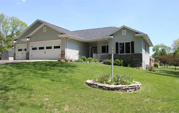 105 N East Street, Sigourney, IA 52591