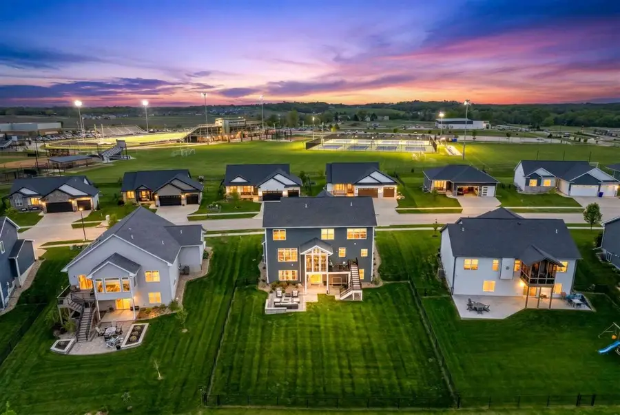 1350 E Tartan Dr, North Liberty, IA 52317 - #2