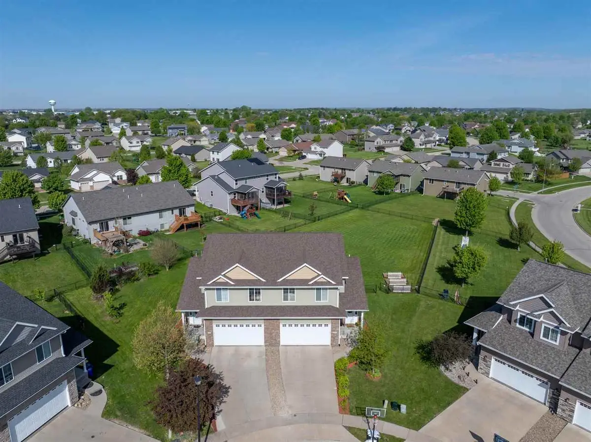 10 Ash Ct, North Liberty, IA 52317 - #1
