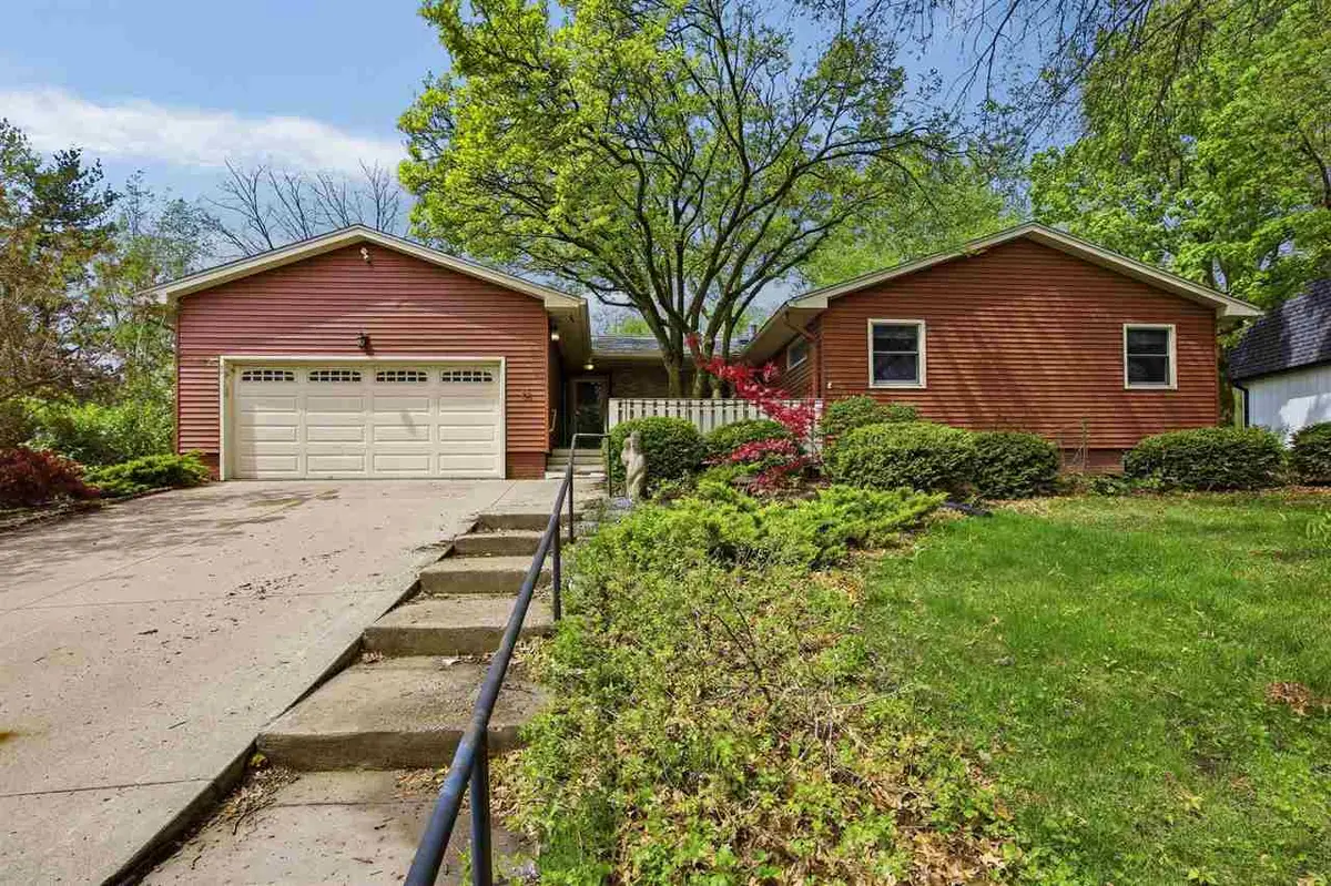 36 Arbury, Iowa City, IA 52246 - #1