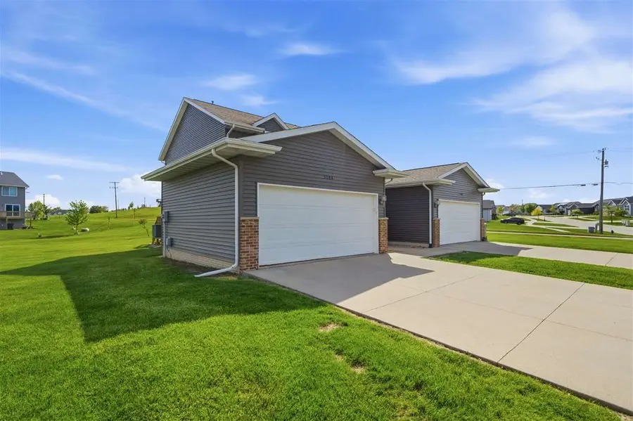 3104 SW Blackberry Circle, Cedar Rapids, IA 52404 - #2
