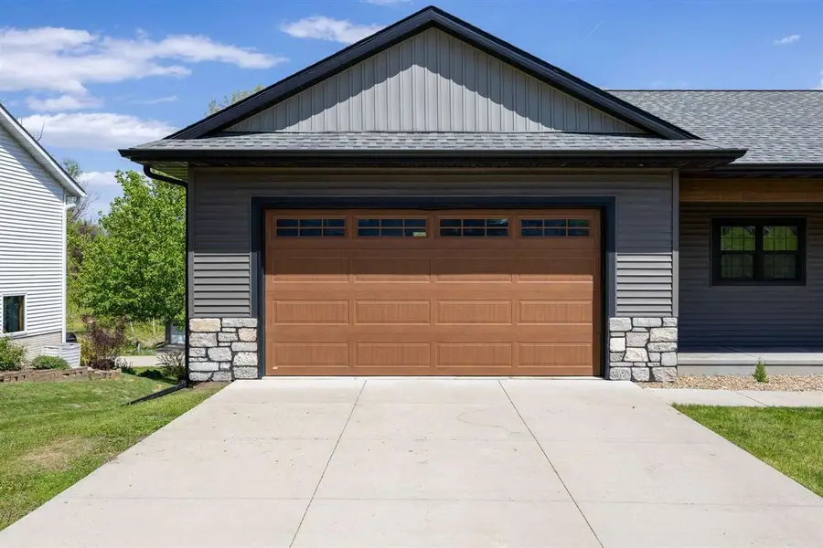 1730 Parkside Drive NE, Solon, IA 52333 - #3