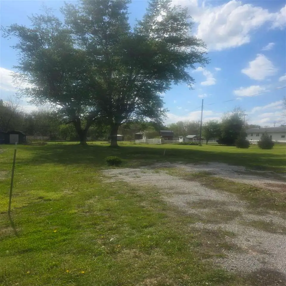 111 N High Avenue, Oxford, IA 52322 - #1