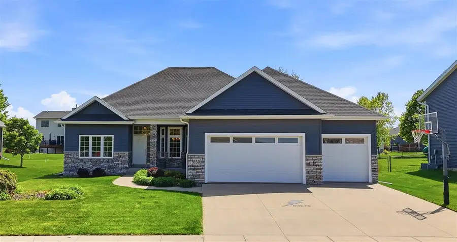 850 Fox Valley Dr, North Liberty, IA 52317 - #2