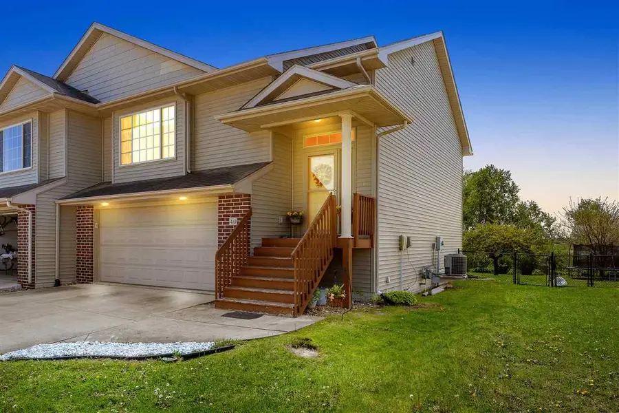 40 Cattail Ln, North Liberty, IA 52317 - #3