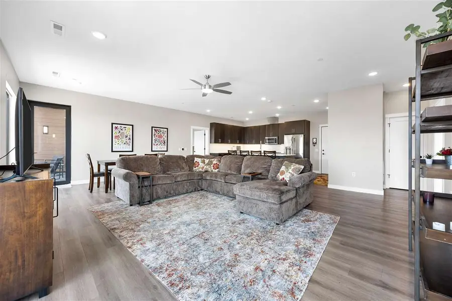300 S Clinton St, Iowa City, IA 52240 - #3