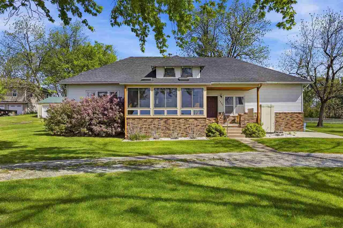 1502 SW Black Diamond Rd., Oxford, IA 52322 - #1