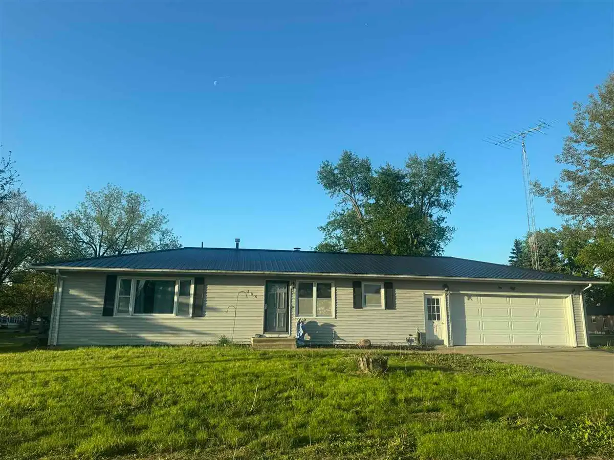 200 W Railroad, Brighton, IA 52540 - #1