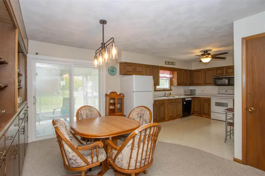 1505 N 6th Ave, Washington, IA 52353 - #3