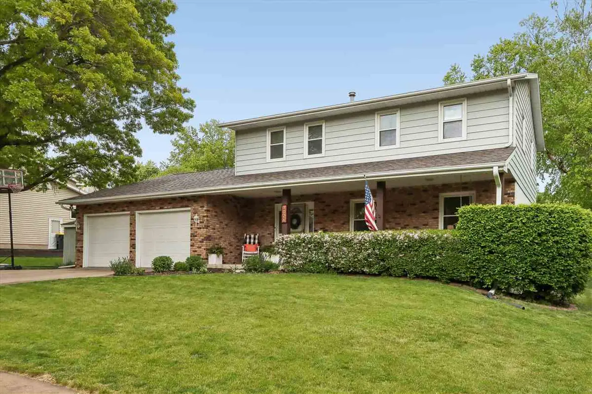1026 Village Green Blvd, Iowa City, IA 52240 - #1