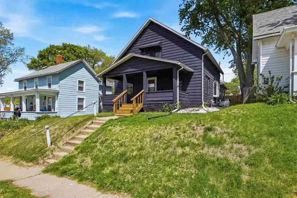 812 Church St, Iowa City, IA 52245