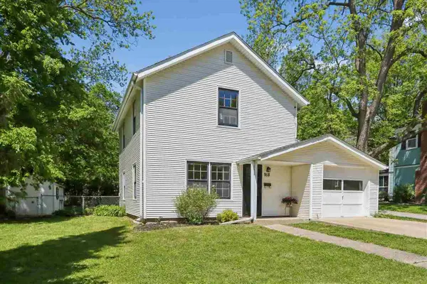918 Ginter Ave, Iowa City, IA 52240