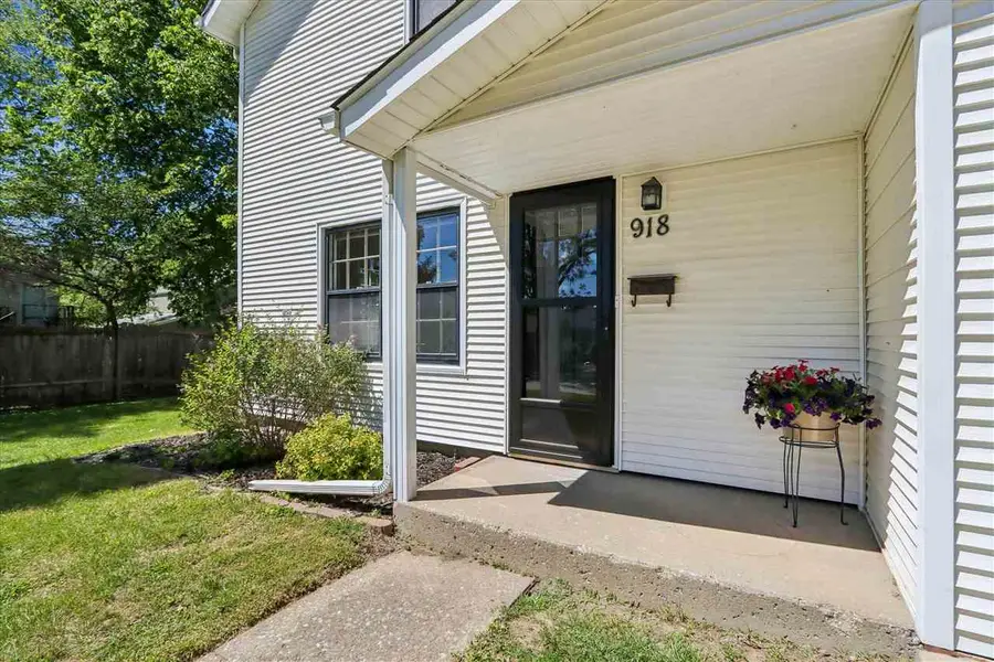 918 Ginter Ave, Iowa City, IA 52240 - #2