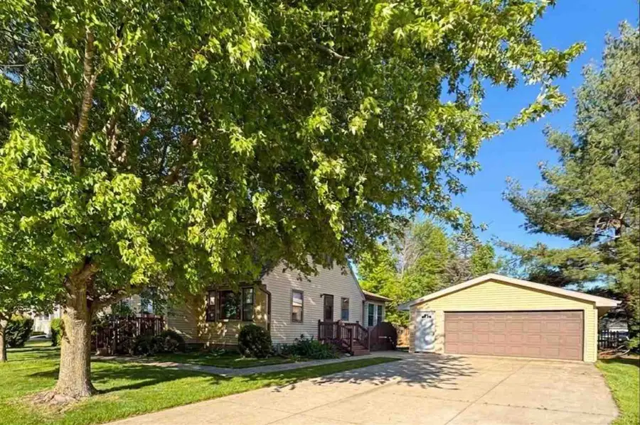 829 Timberline Rd, Monticello, IA 52310 - #2